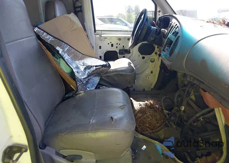 1998 Ford Econoline Commercial/Recreational из США, поврежденный, VIN 1FTRE1460WHA04282